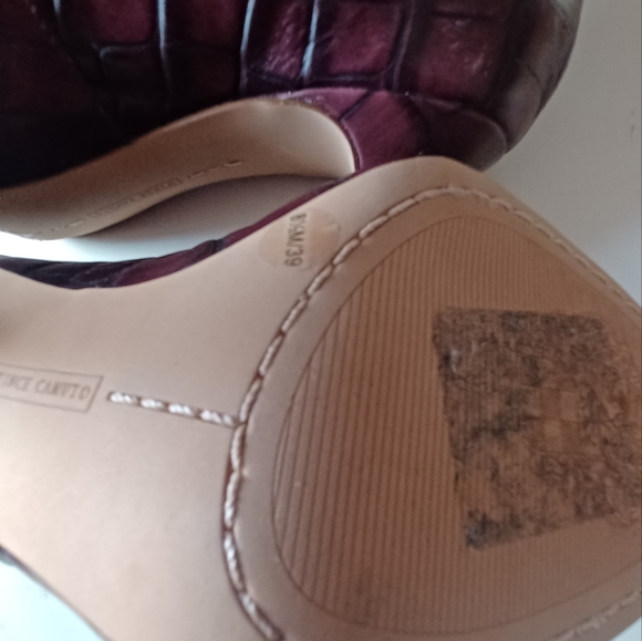 VINCE CAMUTO Flare heel pump - Picture 4 of 8